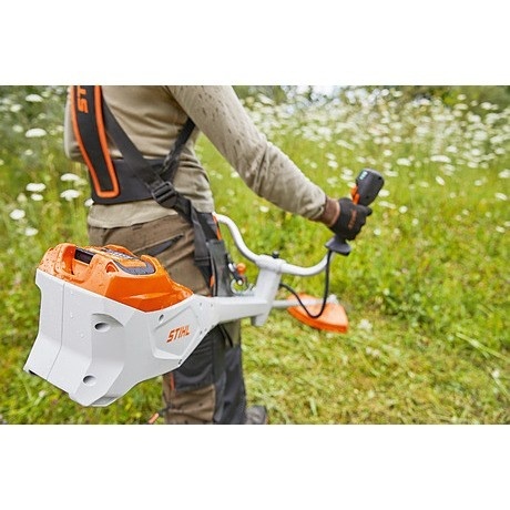 STIHL FSA 135 AKUMULATOROWA KOSA MECHANICZNA