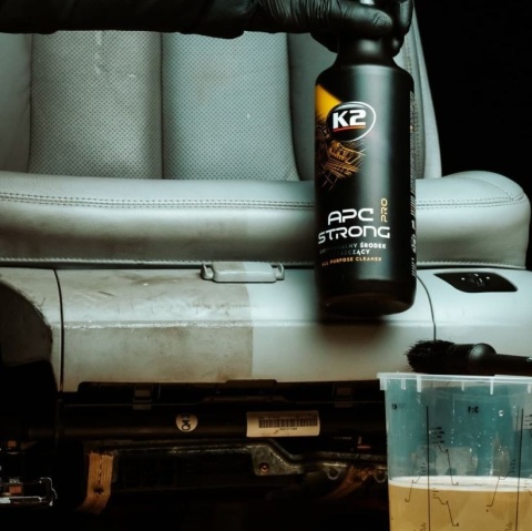 K2 APC STRONG PRO MOCNY WSZECHSTRONNY ŚRODEK CZYSZCZĄCY 1L