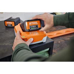 STIHL AL 301 230V ŁADOWARKA Z FUNKCJĄ SZYBKIEGO ŁADOWANIA STIHL EA09-430-5500